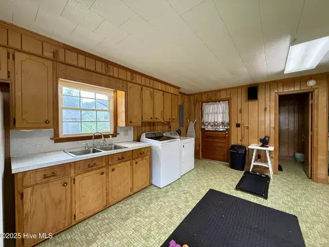 Other - 1005 Pinecrest St, Williamston, NC 27892 photo 6 of 7