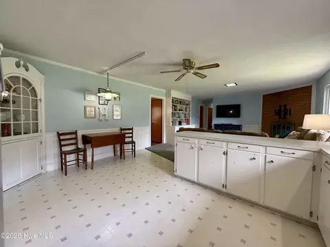 Kitchen - 1005 Pinecrest St, Williamston, NC 27892 photo 1 of 9