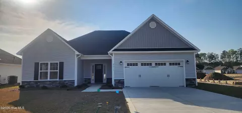 4011 Bluewater Blvd, New Bern, NC 28562