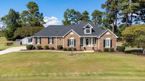 2198 Bill Hooks Rd, Whiteville, NC 28472