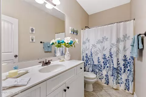 Bath - 209 Conifer Dr, Hampstead, NC 28443 photo 3 of 3