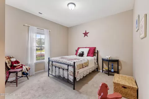 Bedroom - 209 Conifer Dr, Hampstead, NC 28443 photo 6 of 6