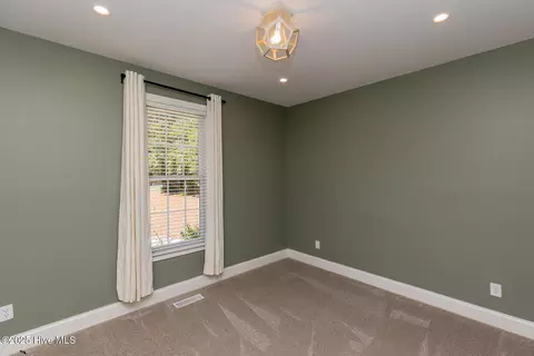 Bedroom - 130 Tamarisk Ln, Pinehurst, NC 28374 photo 3 of 6