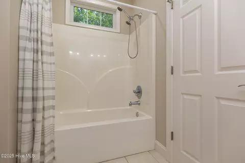 Bath - 130 Tamarisk Ln, Pinehurst, NC 28374 photo 5 of 7
