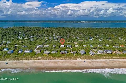 124 Dogwood Cir, Pine Knoll Shores, NC 28512