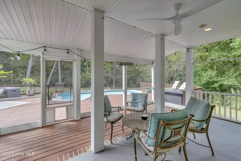 Exterior - 480 Captain Beam Blvd, Hampstead, NC 28443 photo 8 of 21