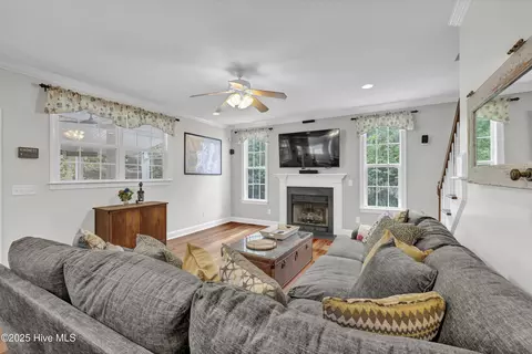 Living - 480 Captain Beam Blvd, Hampstead, NC 28443 photo 4 of 7