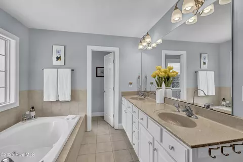 Bath - 480 Captain Beam Blvd, Hampstead, NC 28443 photo 3 of 7