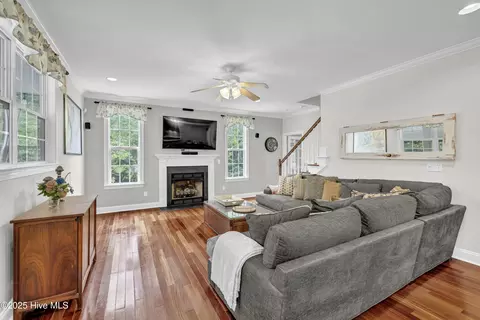 Living - 480 Captain Beam Blvd, Hampstead, NC 28443 photo 3 of 7