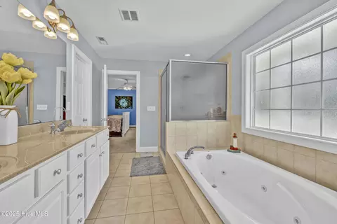 Bath - 480 Captain Beam Blvd, Hampstead, NC 28443 photo 5 of 7