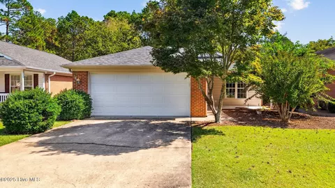 130 Mallard Ln, Pinehurst, NC 28374