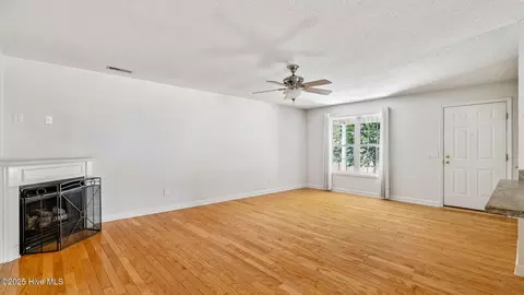 Living - 130 Mallard Ln, Pinehurst, NC 28374 photo 3 of 3