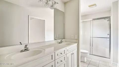 Bath - 130 Mallard Ln, Pinehurst, NC 28374 photo 1 of 2