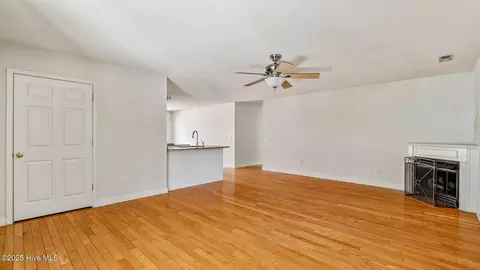 Living - 130 Mallard Ln, Pinehurst, NC 28374 photo 2 of 3