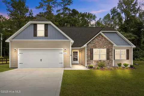 2006 Belgrade Swansboro Rd, Maysville, NC 28555