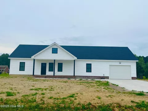 121 Danielle Dr, Elizabeth City, NC 27909