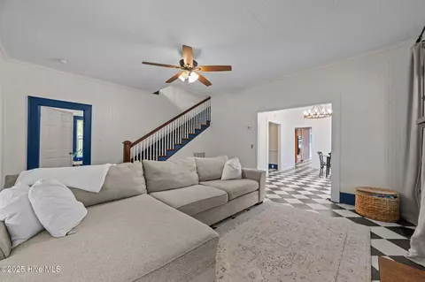 637 Hardison Rd, Bath, NC 27808 photo 6