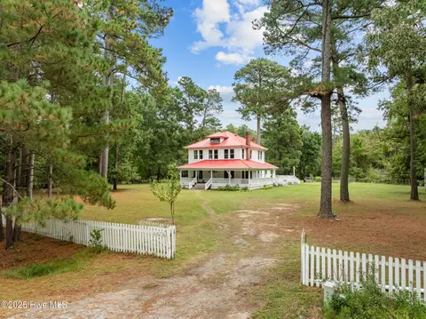 637 Hardison Rd, Bath, NC 27808 photo 4