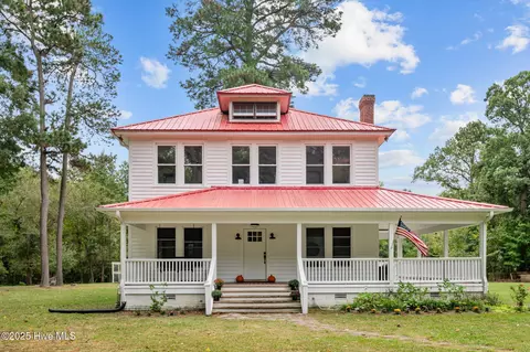 637 Hardison Rd, Bath, NC 27808 photo 2