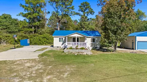 490 Vineyard Lndg SE, Bolivia, NC 28422