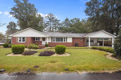 417 Ipock St, Vanceboro, NC 28586