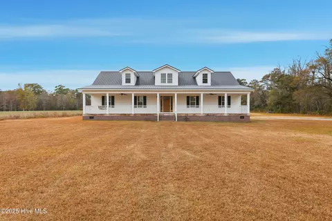 1364 Byrdville Freeman Rd, Delco, NC 28436