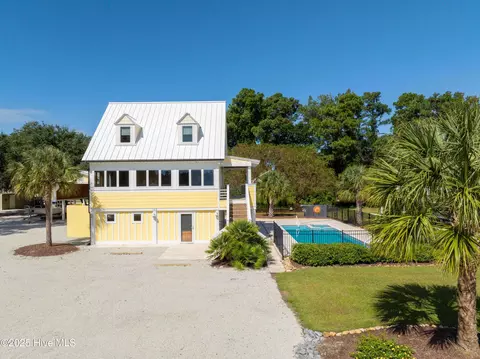 112 Midland Ln, Sneads Ferry, NC 28460