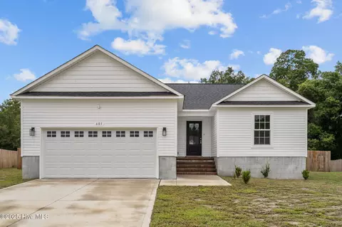605 Sonata Ct, Richlands, NC 28574
