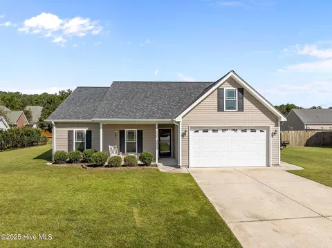 4428 Bristlecone Dr, Ayden, NC 28513