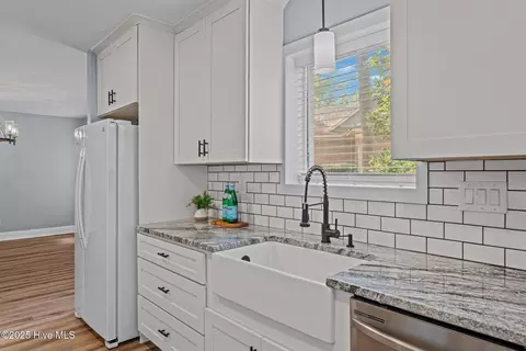 Kitchen - 6 Montclair Ct, Pinehurst, NC 28374 photo 2 of 4