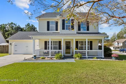 100 Chinkapin Ct, Jacksonville, NC 28546