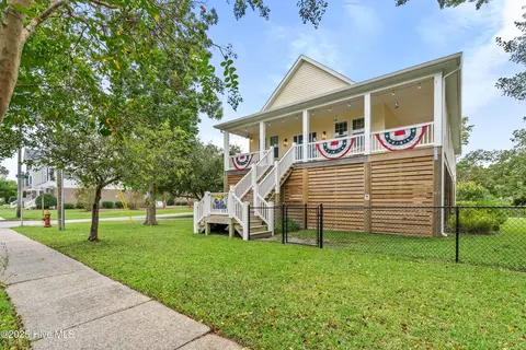 497 Church St, Oriental, NC 28571