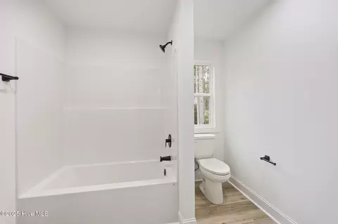 Bath - 284 Longleaf Dr, West End, NC 27376 photo 3 of 4
