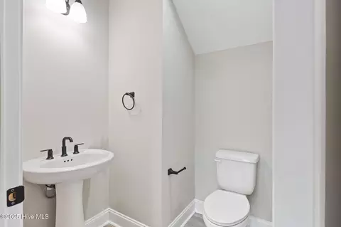 Bath - 284 Longleaf Dr, West End, NC 27376 photo 2 of 4