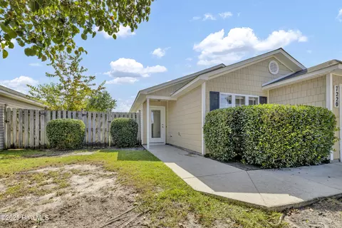7220 Haskell Ct, Wilmington, NC 28411