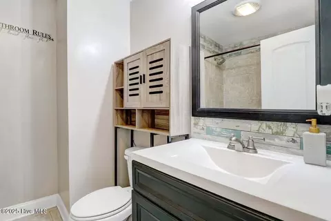 Bath - 110 Dwight Dr, Micro, NC 27555 photo 2 of 3