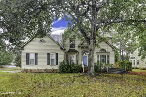 4001 E Durant Ct E, Wilmington, NC 28412