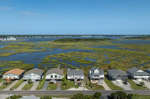 1909 New River Inlet Rd, North Topsail Beach, NC 28460