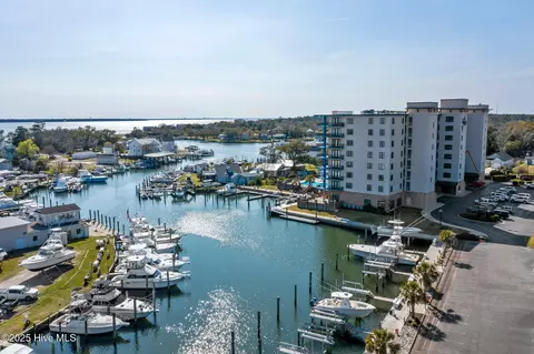 4425 Arendell St #105 &  38, Morehead City, NC 28557