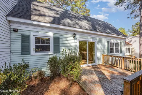 Exterior - 3 Colonial Pines Cir, Pinehurst, NC 28374 photo 4 of 5