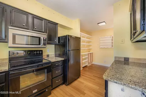 Kitchen - 3 Colonial Pines Cir, Pinehurst, NC 28374 photo 2 of 2