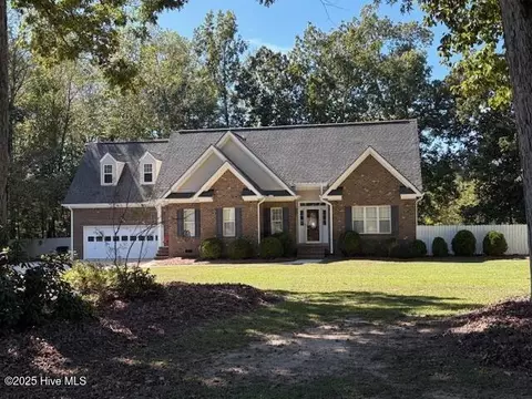 2408 Horseshoe Dr, Rocky Mount, NC 27804