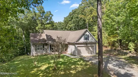 223 Palomino Rd, Carthage, NC 28327