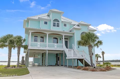 389 Live Oak Rd, Newport, NC 28570