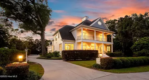 2285 Allens Ln, Wilmington, NC 28403