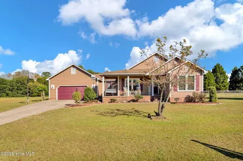 8413 Brightleaf Pl, Saint Pauls, NC 28384