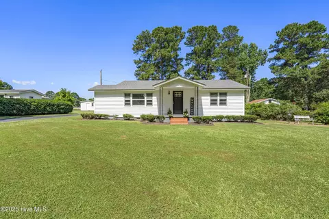 5511 Flower Hill Rd, Kenly, NC 27542