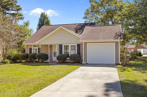 202 Rankin Ct, New Bern, NC 28560