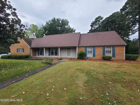 1700 Dubose Dr, Kinston, NC 28504