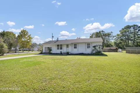 3521 Middle Sound Loop Rd, Wilmington, NC 28411